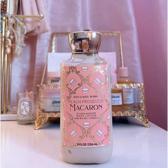 PEACH Prosecco Macaron Body Lotion - Picture 2 of 3